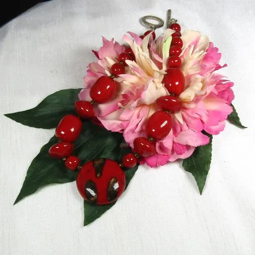 Bold Bright Red Beaded Pendant Necklace Fair Trade Kazuri Bead