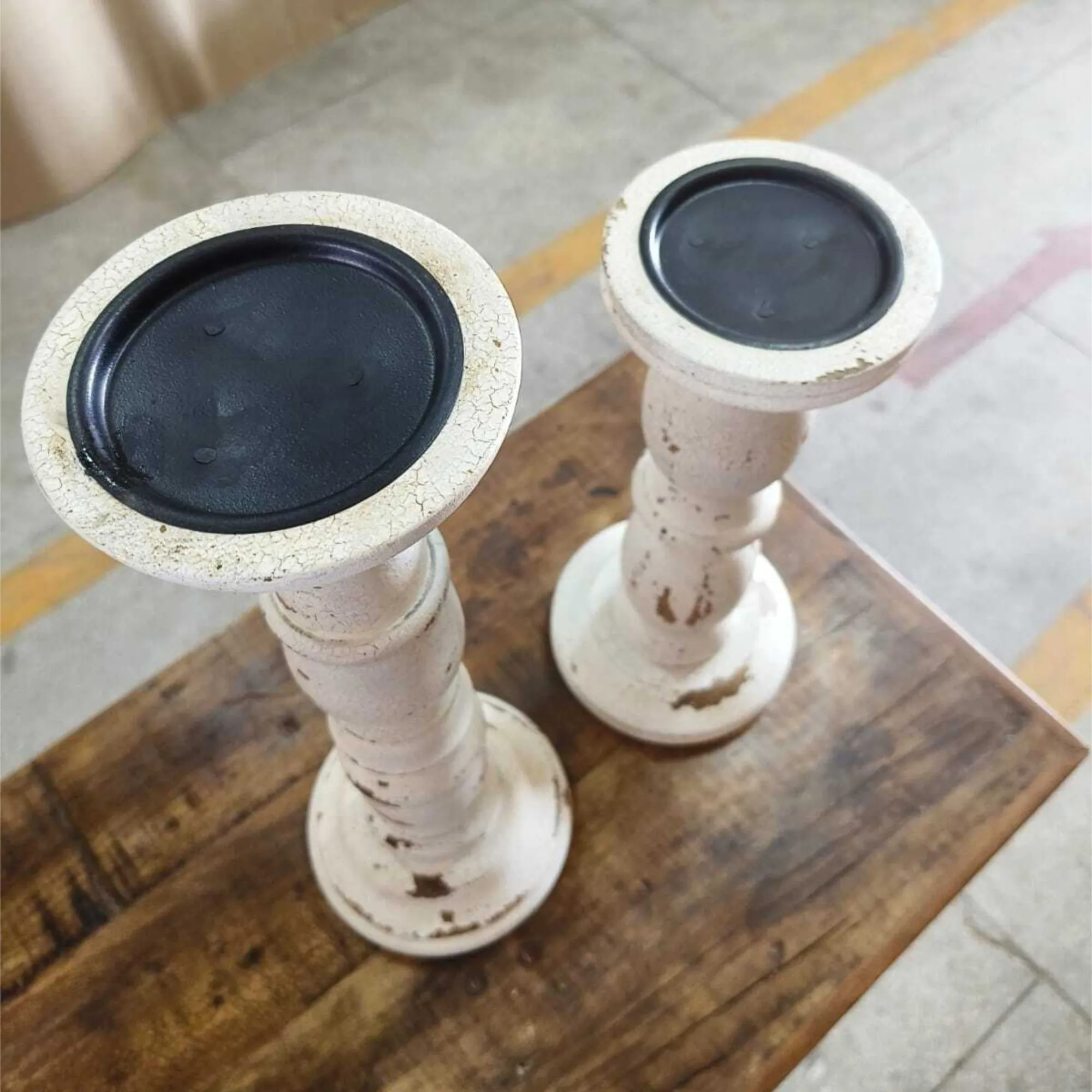 Farmhouse Distressed White set of 2 candle holders