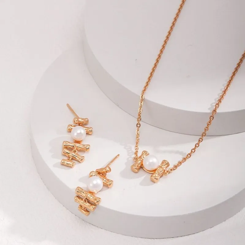 Fiber Twig Gold Vermeil Stud Earrings