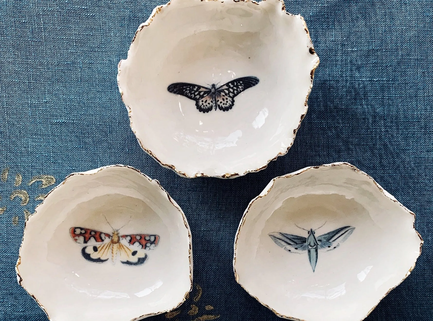 HB Jagged Bowl with Coloured Butterfly, 7cm