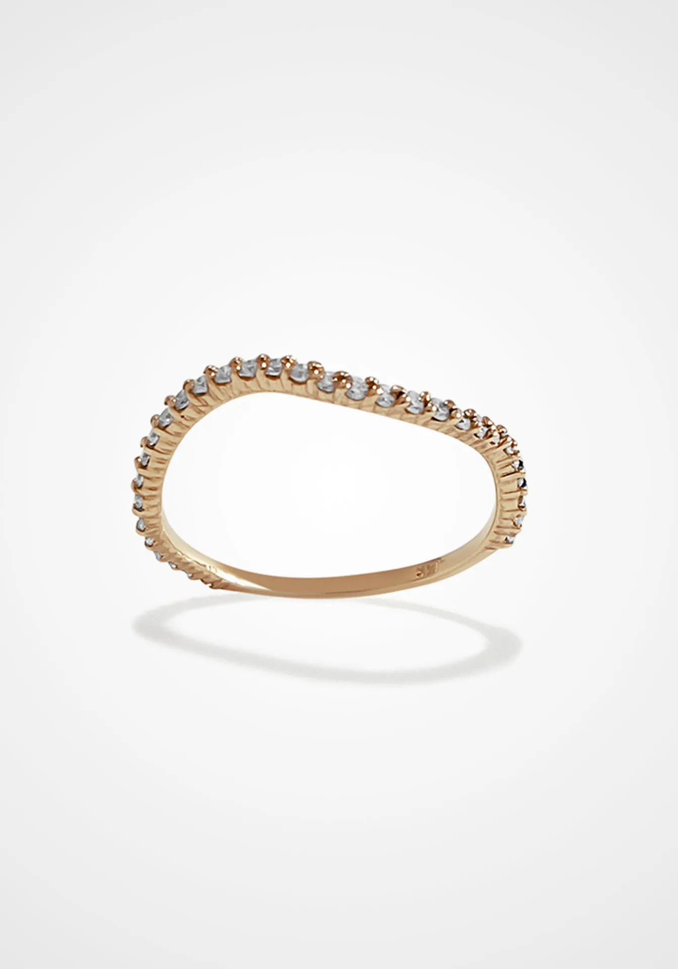 Nalu, 14K Yellow Gold   Pavé Diamond Ring