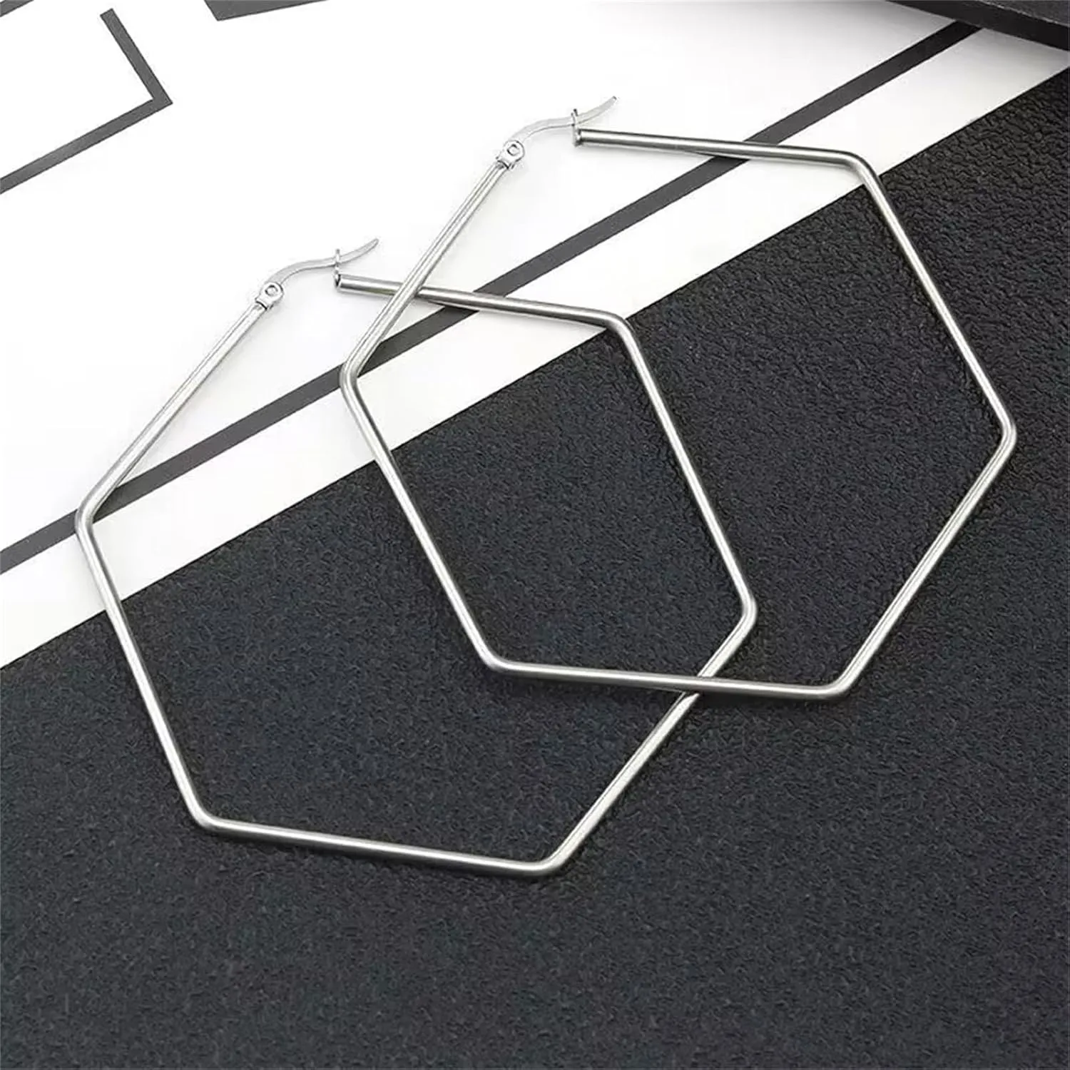 ONLYJUMP Big Hoop Geometric Earrings for Women Stainless Steel Geometric Hexagon Square Hoop Earrings Lightweight Hoop Earrings Jewelry Gift