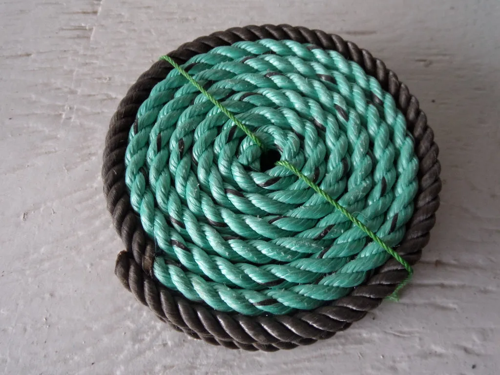 Set of 8 Coasters / Two Colors